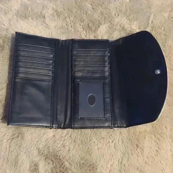 Guess black leather wallet - Picture 3 of 8